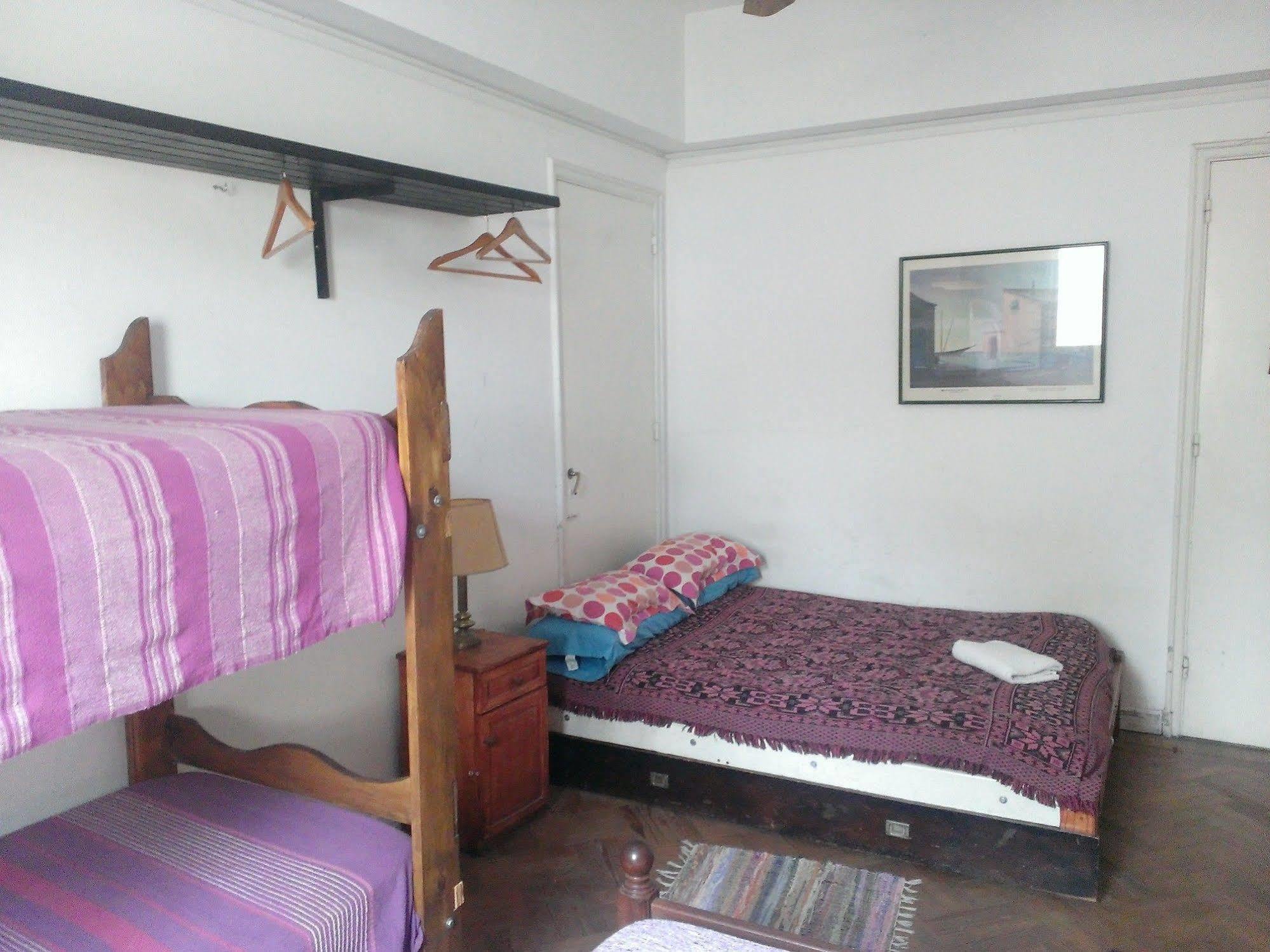 Quechua Guesthouse Hostel Rosario Funes Eksteriør bilde