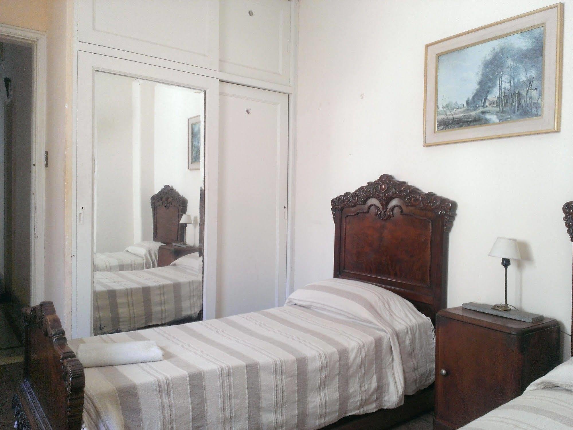 Quechua Guesthouse Hostel Rosario Funes Eksteriør bilde