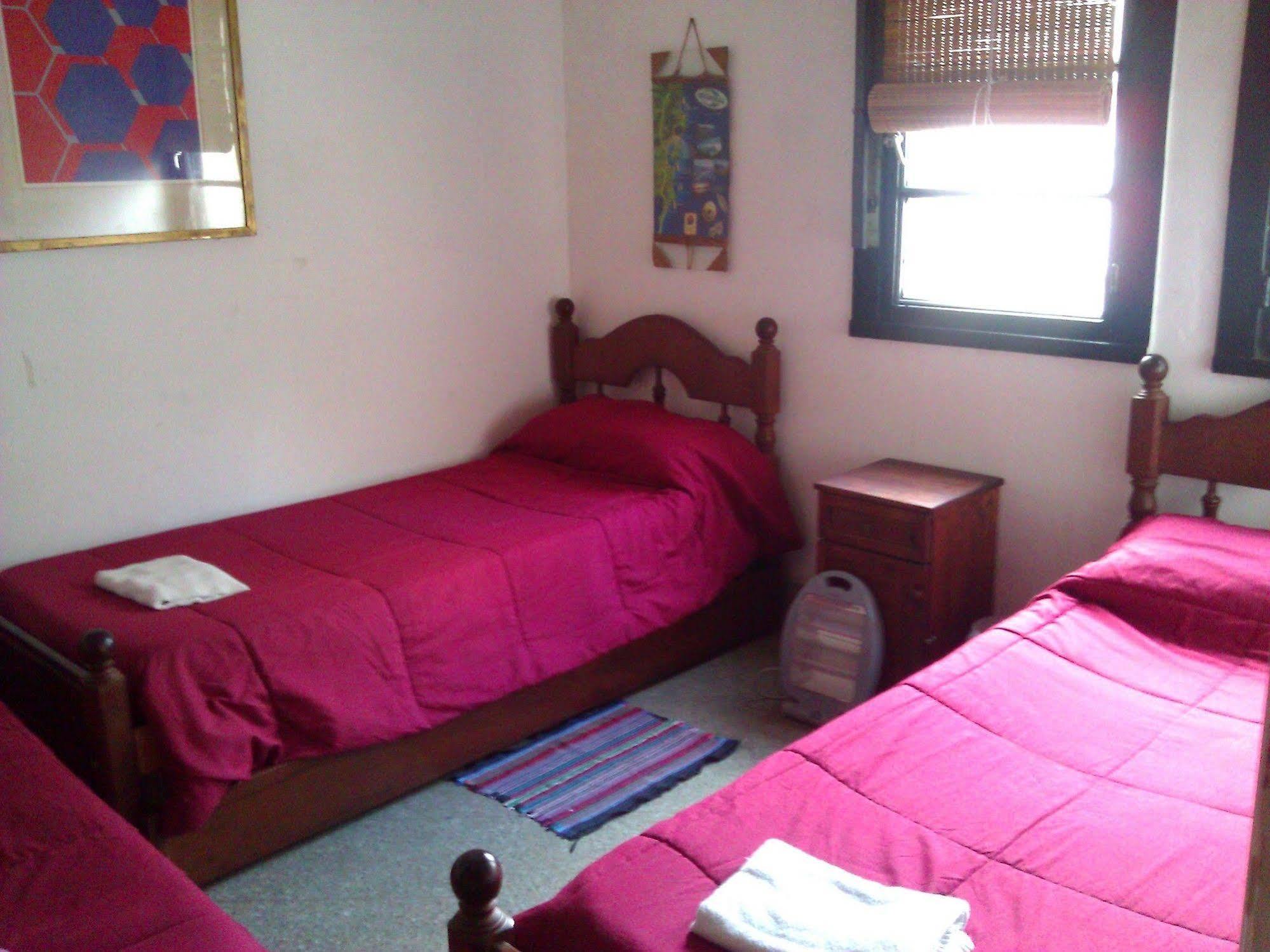 Quechua Guesthouse Hostel Rosario Funes Eksteriør bilde