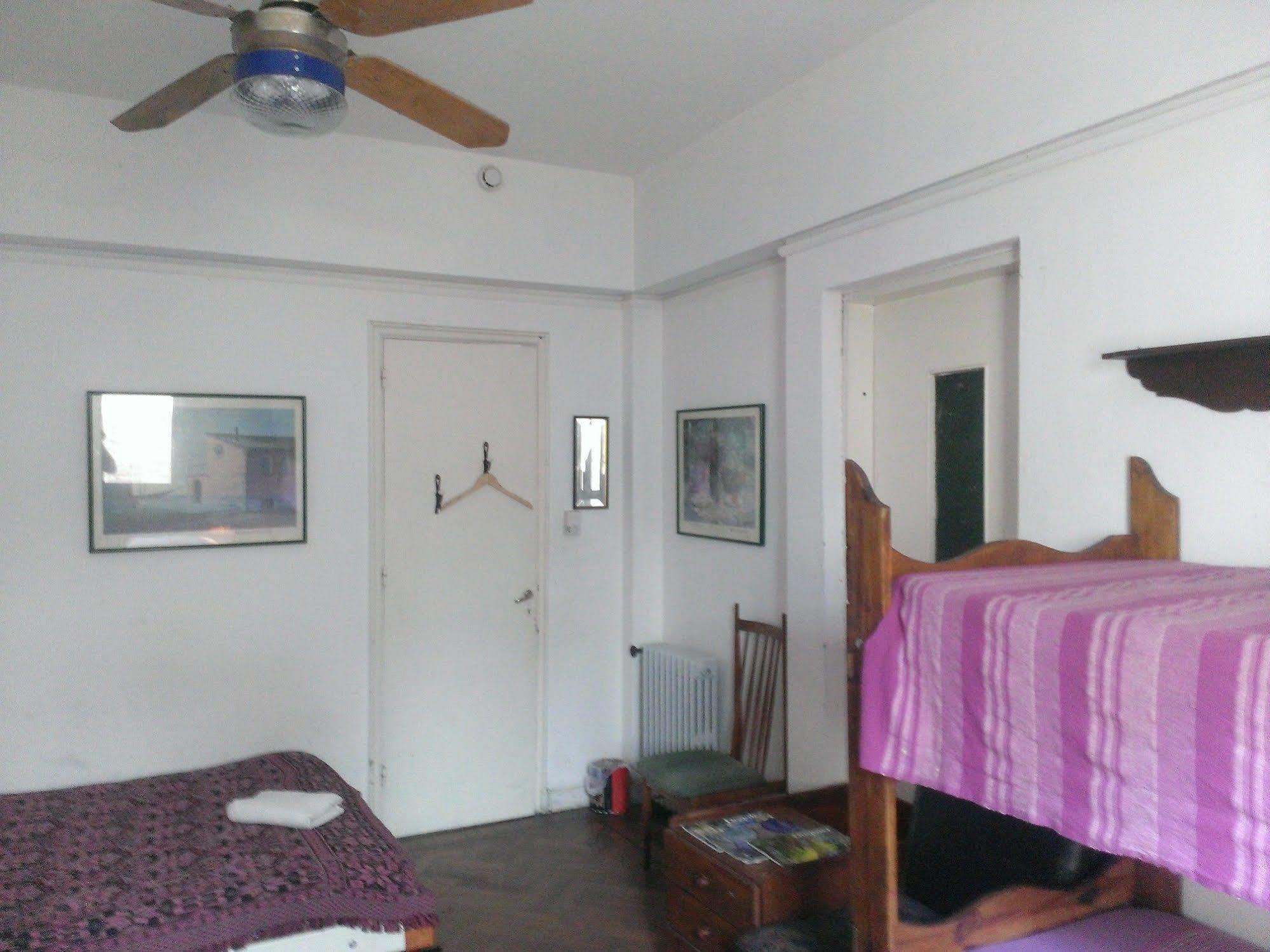 Quechua Guesthouse Hostel Rosario Funes Eksteriør bilde